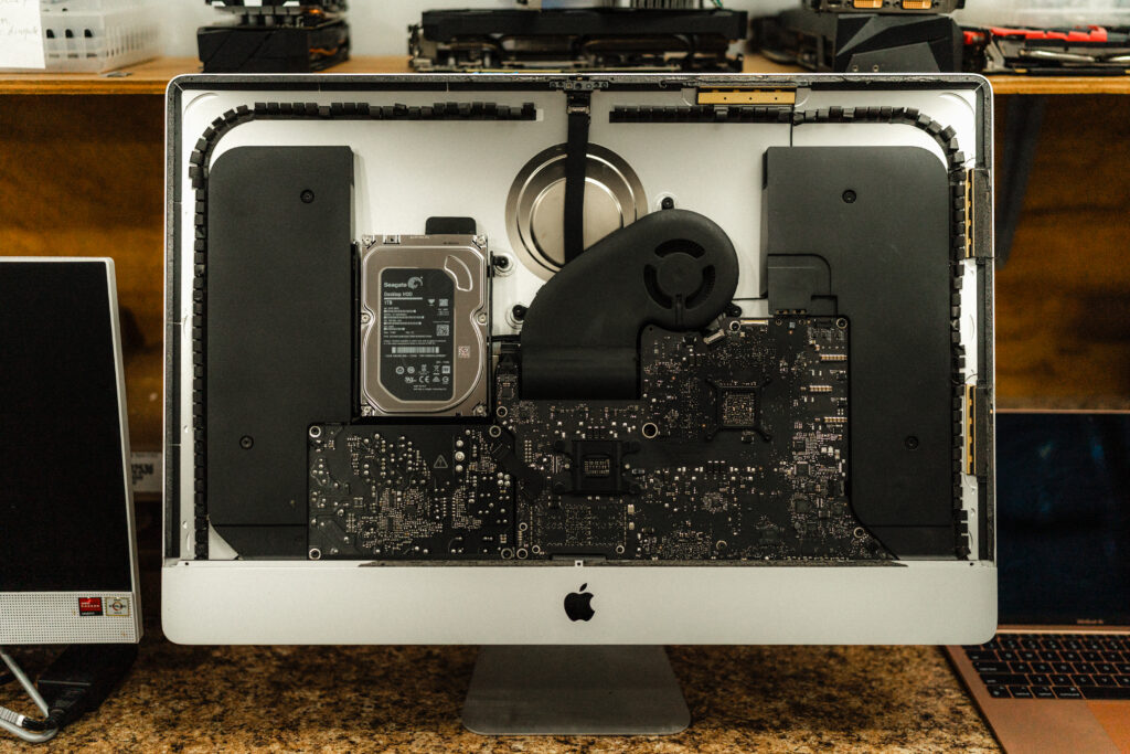 apple imac internals shown in for hard drive data recover repair and screen repair